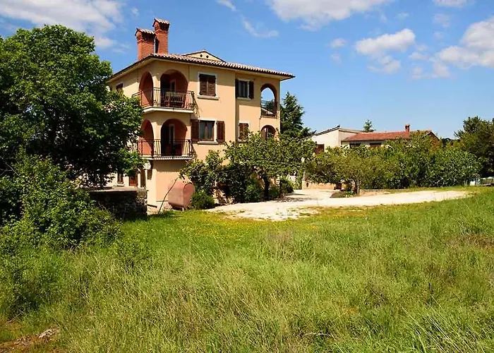 Apartment Beautiful Cristian 1